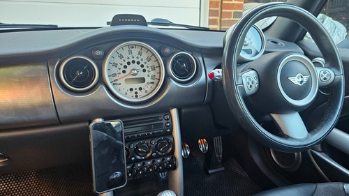 Mini cooper magsafe - mini, ball